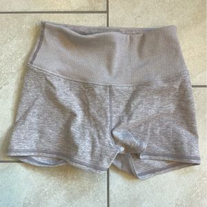 Alo Yoga shorts XS